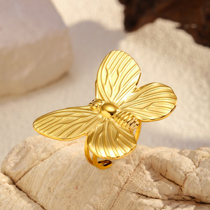 خاتم نسائي نحاسي بتصميم فريد على شكل فراشة مع حجر طبيعي، ذو إحساس راقٍ، لا يتلاشى، خاتم مفتوح، مجوهرات ذهبية - Product Image 1