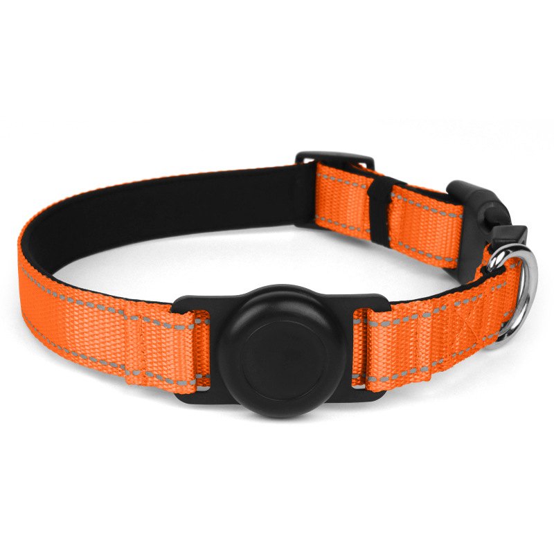 Livré avec une housse de protection AirTag (Orange)