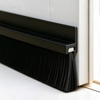 Brosse de joint de porte industrielle en PVC avec poils en nylon flexibles pour barrière anti-cafards, insectes et courants d'air