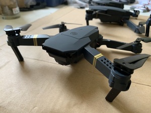 Mới nhất nóng bán E58 2.4G cánh tay RC bay không người lái <span class=keywords><strong>FPV</strong></span> WIFI 1080P 4K HD Máy ảnh góc rộng túi <span class=keywords><strong>Quadcopter</strong></span> ứng dụng điều khiển cao giữ chế độ <span class=keywords><strong>RTF</strong></span> - Product Image 4