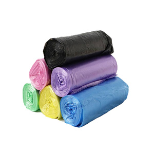 Sacs à déchets flexibles conçus pour une manipulation, une collecte et une élimination sécurisées des déchets quotidiens - Product Image 1