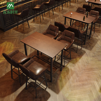 Ensemble de tables et chaises de bar commerciales durables pour restaurants, tabourets de bar rembourrés marron avec plateau en bois et structure métallique pour cafés et salons de thé