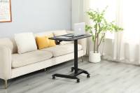 Table d'ordinateur réglable en hauteur pneumatique de bureau d'ordinateur portable ergonomique minimaliste d'ADA quatre roues verrouillées pour l'usage de chambre/salon