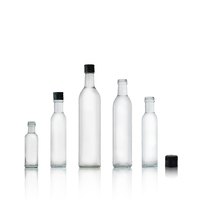 Bouteille d'huile d'olive en verre Marasca carrée vert antique robuste avec couvercle à vis en métal pour condiments 250 ml