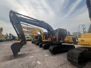 Excavateur Volvo EC210 d'occasion VOLVO EC210 240 460 Volvo Penta Moteur et pompe Composants du noyau inclus - Product Image 2