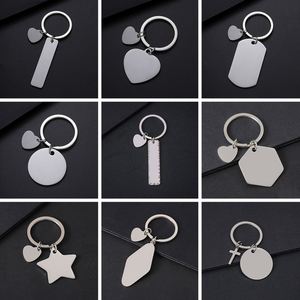 Offre spéciale : porte-clés en acier inoxydable personnalisé en forme de cœur avec petit élément en forme de cœur - Product Image 5