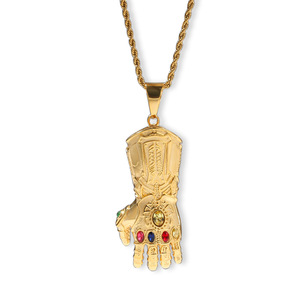 Collar con Colgante de Moda Hip Hop Lincy, Popular de Acero con Baño de Oro y Diamantes, con Colgante de Mano de Thanos de los <span class=keywords><strong>Vengadores</strong></span> - Product Image 3