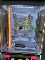 Machine de jeu à prix en forme de poupée à bouton-poussoir, machine de jeu pour enfants à monnayeur, équipement d'arcade à monnayeur pour divertissement intérieur
