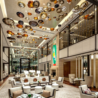 Luminaires suspendus de luxe au design moderne, réglables en hauteur, pour restaurants haut de gamme et salles de banquet, lustres en verre personnalisables