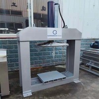 Presse hydraulique pour déshydratation et traitement du manioc (gari)