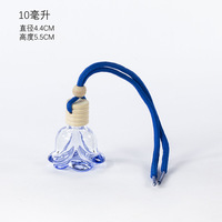 Diffuseur de parfum pour voiture en forme de fleur, 10 ml, bouteille en verre avec bouchon en bois et cordon de suspension, pour huiles essentielles.