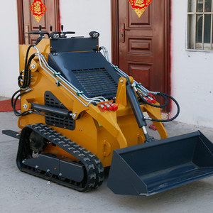 Minicargadora Compacta de Gasolina Confiable con Ruedas y Orugas Pequeñas, con Motor para Uso Profesional en Paisajismo - Product Image 2
