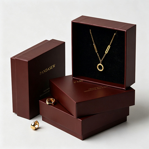 Boîte à bijoux en forme <span class=keywords><strong>de</strong></span> livre <span class=keywords><strong>rouge</strong></span> bordeaux avec logo en feuille d'or, étui <span class=keywords><strong>de</strong></span> rangement en carton rigide, fabricant en gros - Product Image 2