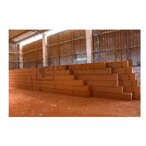 Blocs de noix de coco de qualité supérieure 5kg pour les producteurs de fleurs professionnels - Product Image 1