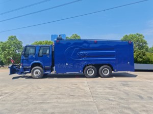 Camion de sécurité et de lutte contre l'incendie Howo à canon à eau haute pression pour la sécurité des événements massifs - Product Image 4
