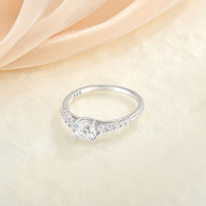 QX moda venta al por mayor personalizado plateado 925 plata esterlina circón diamante para mujeres boda anillo señoras joyería anillos - Product Image 4