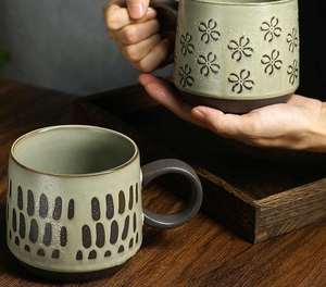 Tasses en céramique minimalistes de haute qualité, écologiques, à longue durée de vie, design artistique unique, peintes à la main, style nordique, compatibles lave-vaisselle et micro-ondes - Product Image 3