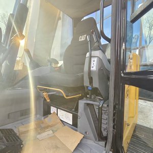 Excavatrice Caterpillar 310 d'occasion de 10 tonnes, mini-excavatrice sur chenilles, pour travaux de construction urbaine, en promotion. - Product Image 6