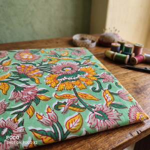 Tissu indien fait à la main de coton de bloc de main pour des écharpes de chemise de tunique de robes et beaucoup d'autres articles d'artisanat dans le prix de gros - Product Image 2