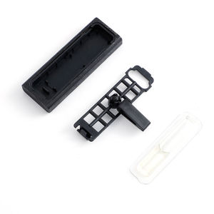 กล่องน้ำหอมปรับอากาศในรถยนต์แบบหนีบช่องแอร์ ดีไซน์หรูหรา ปี 2025 ผลิตจากโลหะและไม้แท้ พร้อมโลโก้สั่งทำพิเศษ  ตกแต่งด้วยเจล - Product Image 6