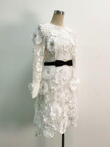 Sexy <span class=keywords><strong>o</strong></span> cuello adelgazamiento de un solo pecho ahueca hacia fuera los vestidos de encaje de las mujeres de manga corta vestido blanco de noche - Product Image 6
