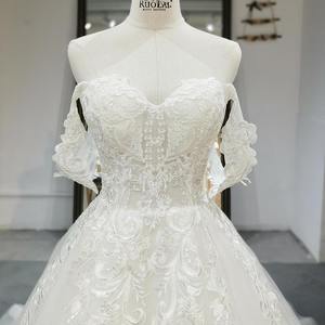 ชุดแต่งงานแบบเปิดไหล่ รุ่น Jancember RL064 สีไอวอรี่ แต่งลูกไม้ คอวี พร้อมชายกระโปรง - Product Image 2