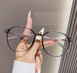 <span class=keywords><strong>Gafas</strong></span> de Lectura Unisex Personalizables, Nuevas, Ligeras y Sencillas, con Filtro de Luz Azul, de Alta Definición y Lentes Transparentes - Product Image 6