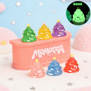 Decorazione Natalizia in Resina Colorata Luminosa che si Illumina al Buio, Ornamento per Albero di Natale, Decorazione da Tavolo per le Festività, Vendita all'Ingrosso - Product Image 1
