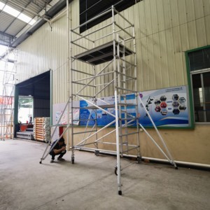 Tour <span class=keywords><strong>d</strong></span>'échafaudage télescopique portable en aluminium pour l'entretien des entrepôts et des usines - Product Image 5