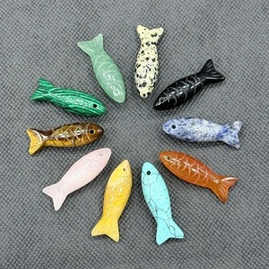 <span class=keywords><strong>Pendentif</strong></span> Poisson Sculpté en Cristal Naturel, <span class=keywords><strong>Pierre</strong></span> <span class=keywords><strong>Semi</strong></span>-<span class=keywords><strong>Précieuse</strong></span>, Adorable Animal Marin, Petit Poisson en Agate et Jade pour Collier - Product Image 2