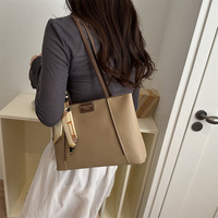 Sac à main populaire en PU avec fermeture éclair, idéal pour les sorties, le shopping et les trajets quotidiens, sac bandoulière, sac fourre-tout, sac pour femme
