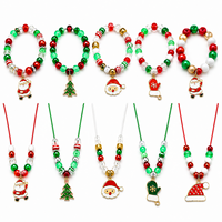 DIY Weihnachts-Perlen-Set 24 Fächer Acryl-Ponyperlen-Set mit Anhängern und Schnur für Kinder Armband Schlüsselanhänger Schmuckherstellung Feiertagsgeschenk