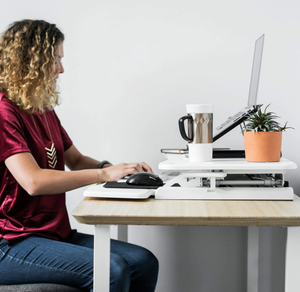 <span class=keywords><strong>Barato</strong></span> sentado a <span class=keywords><strong>pie</strong></span> <span class=keywords><strong>de</strong></span> elevador <span class=keywords><strong>escritorio</strong></span> ajustable en altura convertidor <span class=keywords><strong>de</strong></span> <span class=keywords><strong>pie</strong></span> mesa <span class=keywords><strong>de</strong></span> <span class=keywords><strong>escritorio</strong></span> <span class=keywords><strong>de</strong></span> oficina - Product Image 2
