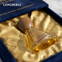 Flacons de parfum en verre transparents triangulaires personnalisables avec logo, 30ml, 50ml, 100ml, avec pulvérisateur spécial et bouchon en bois
