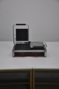 Plancha de Contacto Comercial de Acero Inoxidable de Alta Calidad para Paninis y Sándwiches con Modo de Ahorro de Energía en Venta - Product Image 3