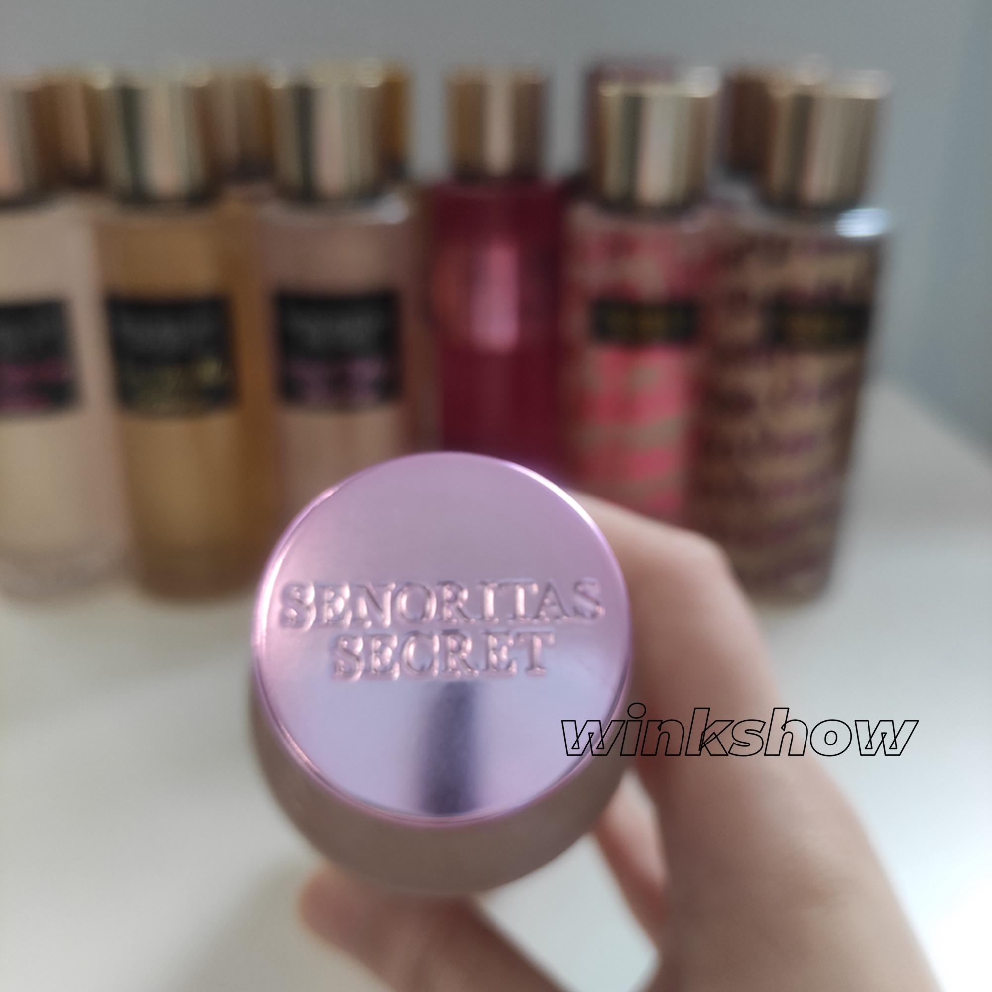 victoria world body mist