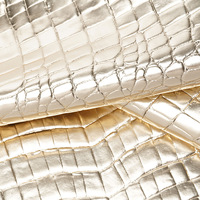 Offre Spéciale 1.2MM brillant Crocodile en relief PVC tissu rouleaux synthétique artificiel Faux cuir pour sacs sac à main