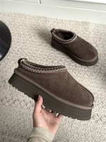 Bottes d'hiver chaudes pour femmes à semelle épaisse, en cuir d'agneau, doublure en fourrure de mouton, semelle extérieure en caoutchouc, imperméables, à lacets, courtes et tendance