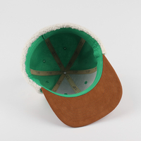 BSCI gorra Snapback de invierno con orejeras de 6 paneles estructurados personalizados al por mayor, gorra Snapback ajustada de gamuza con logotipo bordado 3D de alta calidad