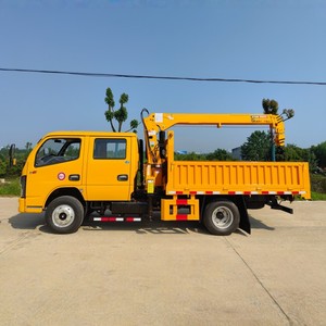 รถบรรทุกติดเครนขนาดเล็ก Dongfeng DFAC แบบมีห้องโดยสารคู่ บรรทุกได้ 3-4 ตัน พร้อมเครนแขนยืดไสลด์ได้ ขาย - Product Image 3
