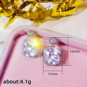 Orecchini Pendenti Quadrati in Cristallo per Donne, Stile Vintage, Accessori Moda Quotidiani - Product Image 6