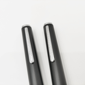 Personnalisé haute résistance protection UV Anti-détection de bleu lentille de lunettes médical optique carte de test de lumière de stylo en métal Instruments d'optique - Product Image 4