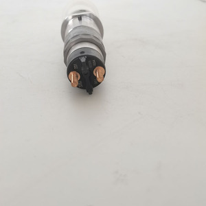 Chất lượng cao Máy xúc phụ tùng phun nhiên liệu cho <span class=keywords><strong>PC200</strong></span>-<span class=keywords><strong>8</strong></span> PC220-<span class=keywords><strong>8</strong></span> PC240-<span class=keywords><strong>8</strong></span> động cơ 6d107 Common Rail <span class=keywords><strong>Injector</strong></span> 6754-11-3100 - Product Image 3