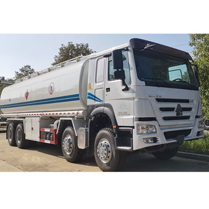 Autocisterna per Petrolio da 400 CV, Capacità 80000 Litri, Camion Cisterna Sinotruck 8x4 in Vendita - Product Image 5