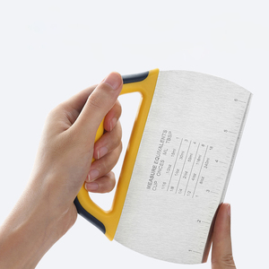 Herramienta de cocina para hornear, escala de medición de masa con raspador, cortador de masa de acero inoxidable - Product Image 4