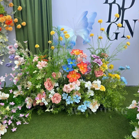 Décor floral artificiel style peinture à l'huile Monet coloré pour mariage, idéal pour les allées et les grands événements nuptiaux