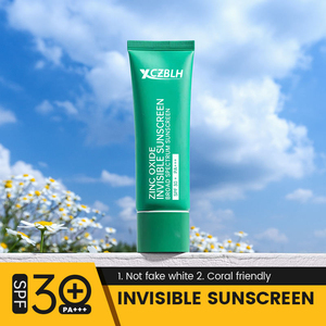<span class=keywords><strong>Crema</strong></span> <span class=keywords><strong>Solare</strong></span> OEM ODM SPF 30+ con Camomilla <span class=keywords><strong>e</strong></span> Ossido di Zinco, Adatta per la Pelle, Protezione <span class=keywords><strong>Solare</strong></span> Naturale Minerale per <span class=keywords><strong>Viso</strong></span> <span class=keywords><strong>e</strong></span> <span class=keywords><strong>Corpo</strong></span>, per Donne <span class=keywords><strong>e</strong></span> Uomini - Product Image 2