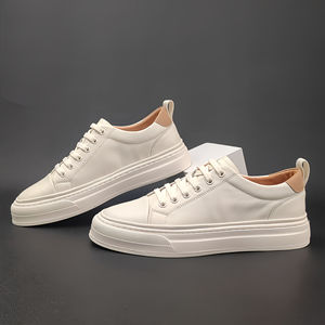 Zapatos Casuales de Cuero de Moda para Hombre - Zapatos Deportivos Versátiles, Modernos y de Alta Calidad - Product Image 2