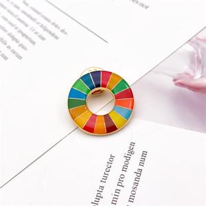 Broche de los Objetivos de Desarrollo Sostenible de las Naciones Unidas, Pin Geométrico, Adorno, Insignia de Esmalte con Efecto de Goteo de Aceite - Product Image 4