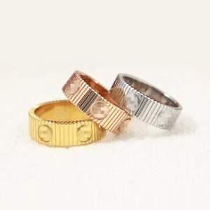 แหวนสกรูแฟชั่นคลาสสิก แบรนด์ Zircon  วัสดุสแตนเลส 316L ชุบทอง 18K สำหรับผู้หญิงและผู้ชาย - Product Image 1